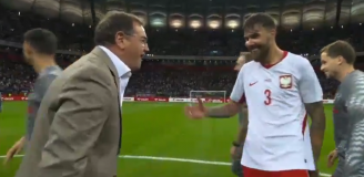PYTANIE Jana Urbana do Przemysława Wiśniewskiego zaraz po GOLU NA 2-2 [VIDEO]